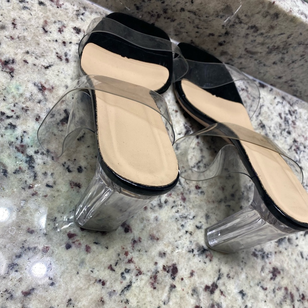 Heels - Picture 2 of 3